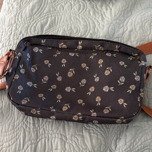 Thirty-One Dark Gray Floral Bag